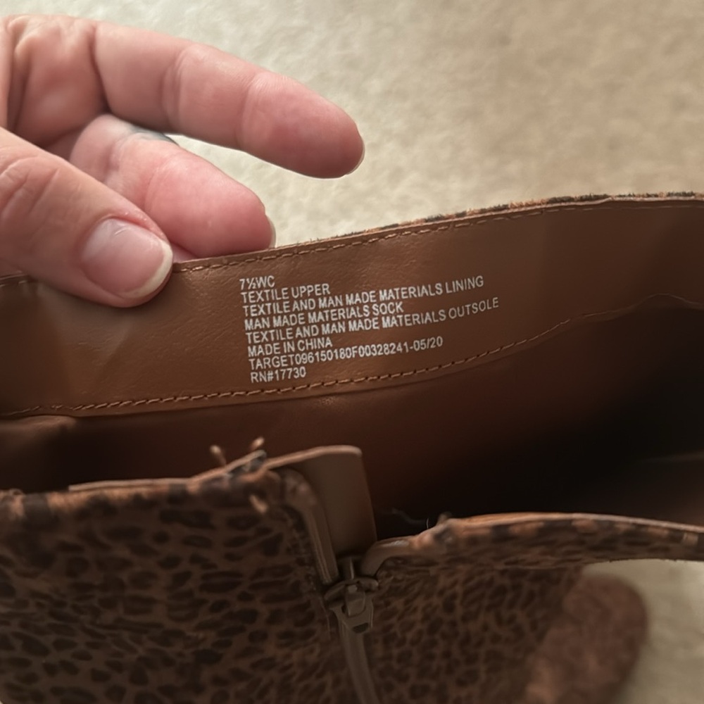 Boots - Picture 2 of 3